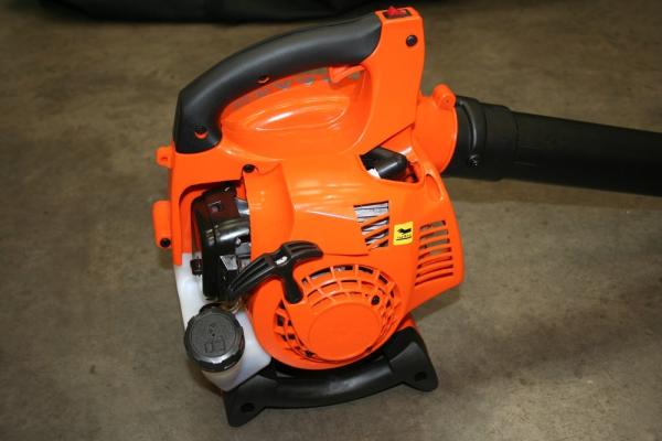 Buy cheap professional 26cc/0.75kw Leaf blower EB260 vacuum leaf blower from wholesalers