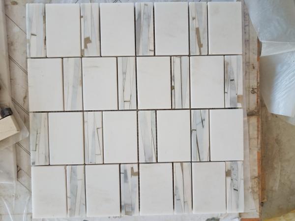 Buy cheap Modern Marble Mosaic Wall Tile , 300 X 298mm Sheet Natural Stone Mosaic Tile from wholesalers