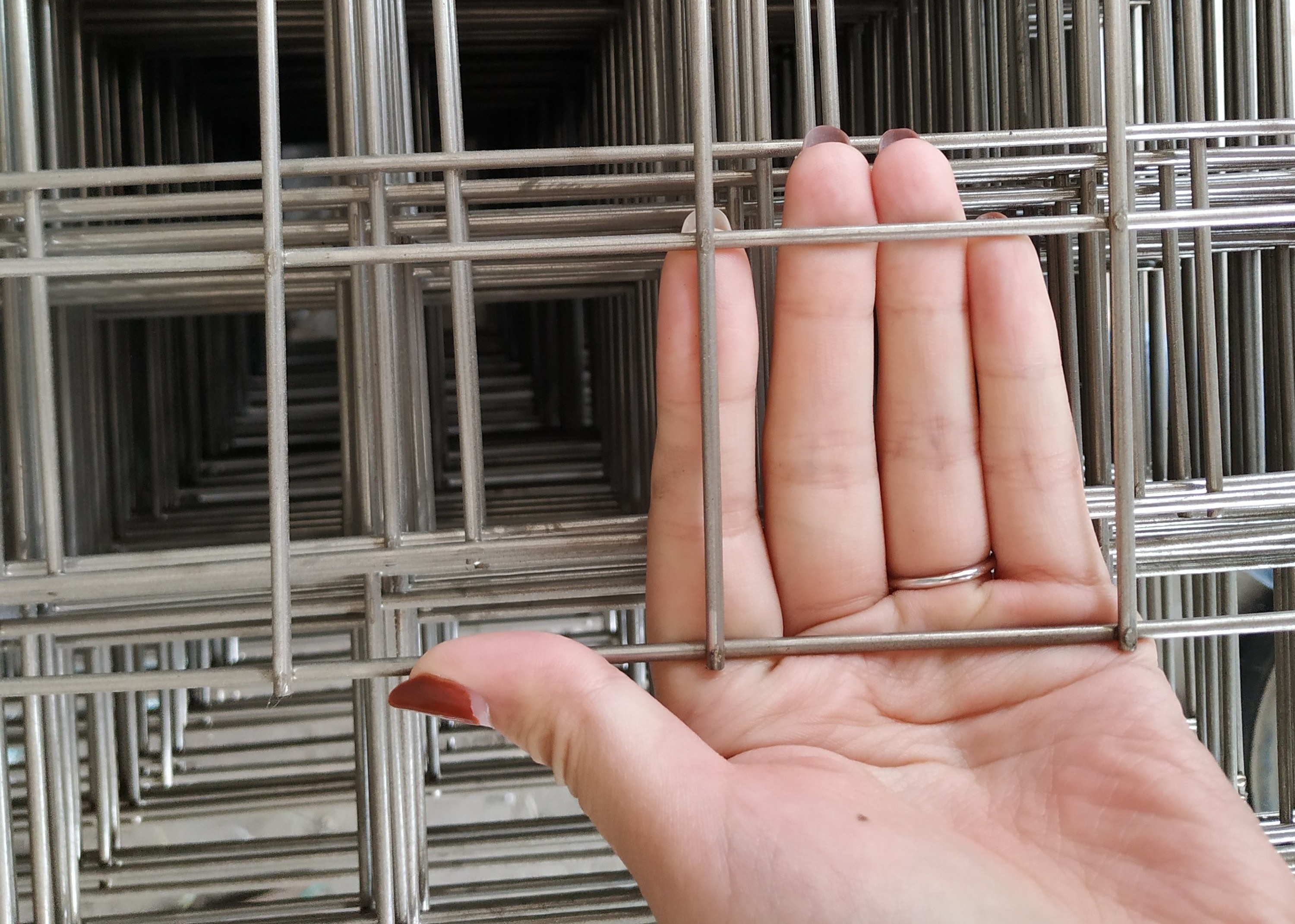 1mm 304 316 316l Stainless Steel Welded Wire Mesh Panel Square Hole