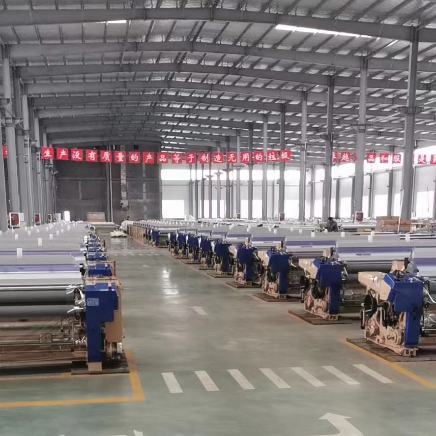 High End Fabric Weaving Loom Machine 3.8KW Beating Up Water Jet Loom