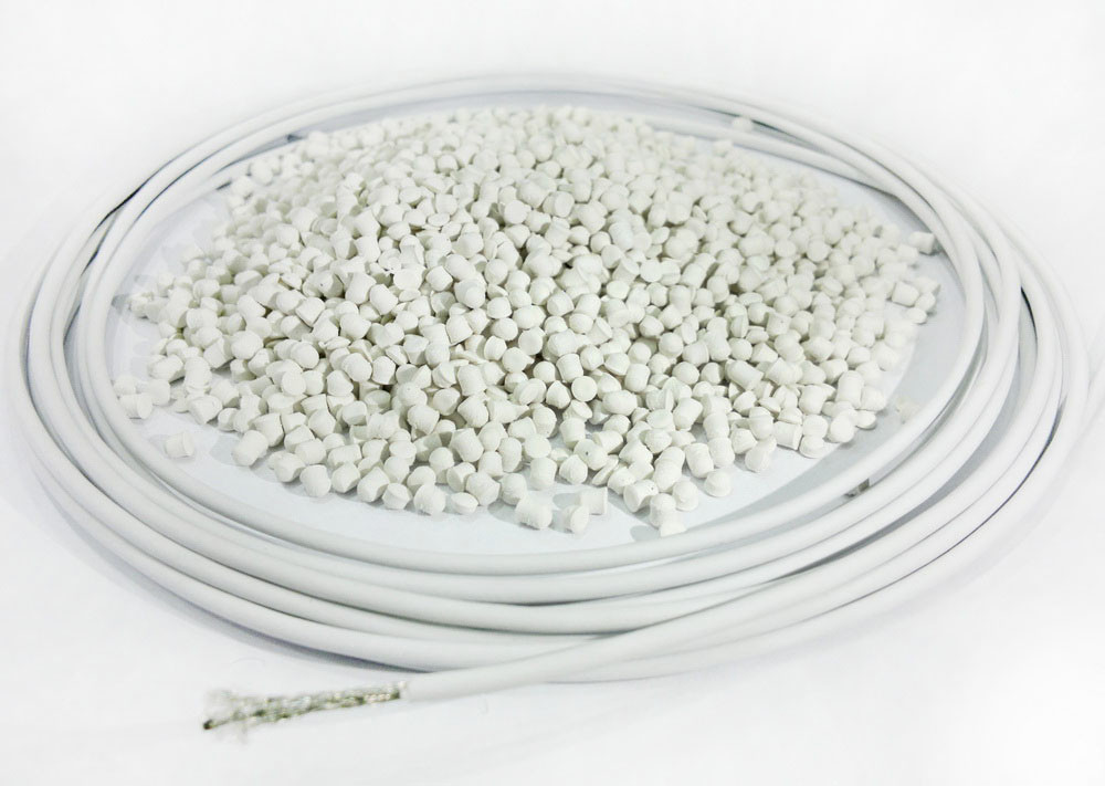 Harness 85A 90A Flame Retardant Low Smoke PVC Cable Compound 70 90 105 Degree