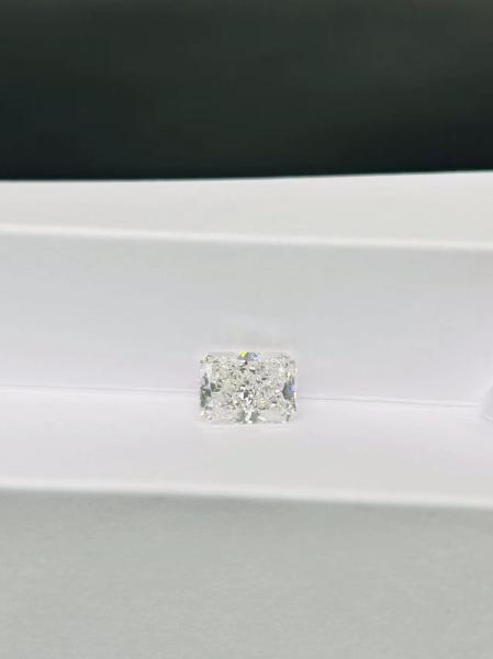 Buy cheap Large Size Stone 5.3ct Radiant Shape Lab Created As Grown Untreated CVD Diamond IGI Certified Factory Direct Sale from wholesalers