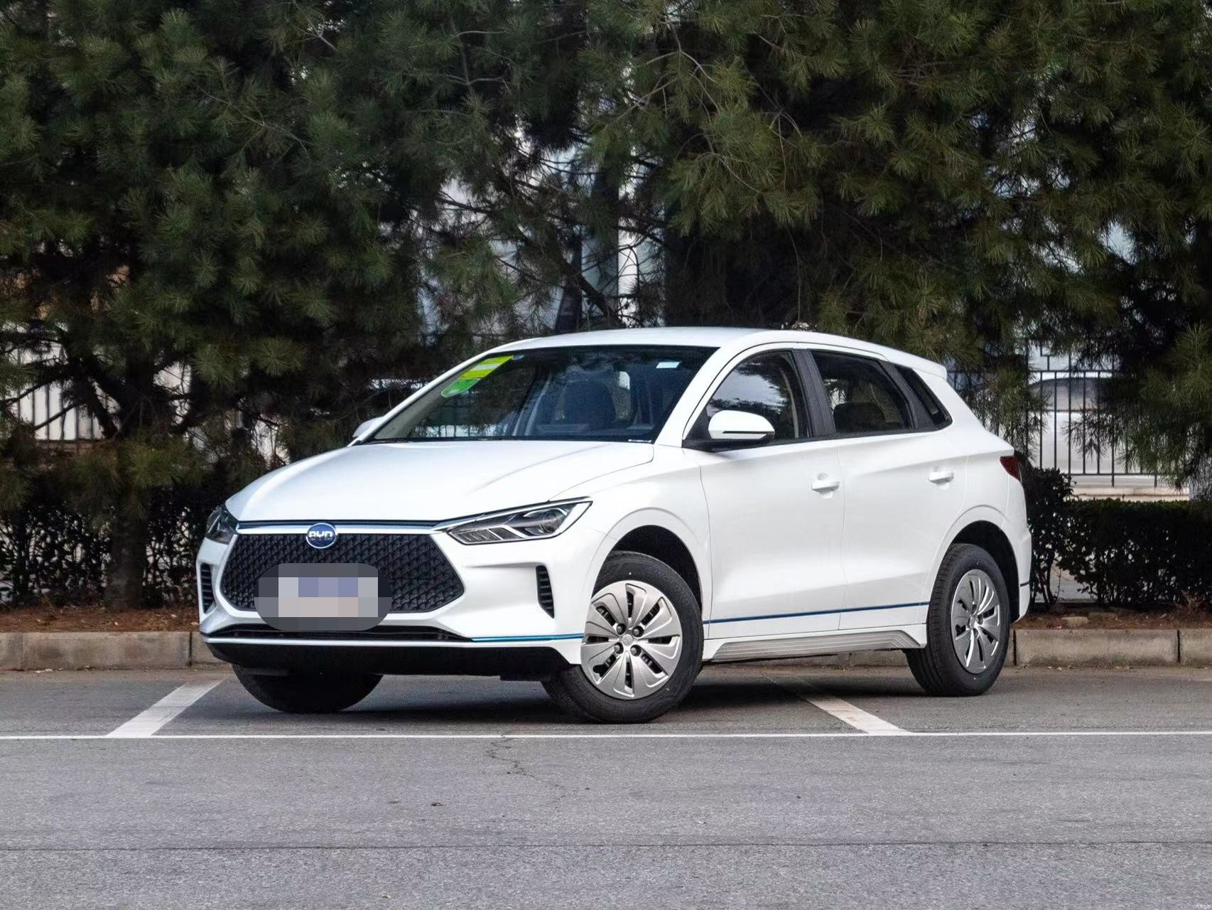 BYD E2 Ev Compact Suv Car 5 Seats Battery Range 401km New 2WD