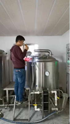 Adjustable 100L Home Beer Fermentation Tank with Polyurethane 50mm Insulation Material