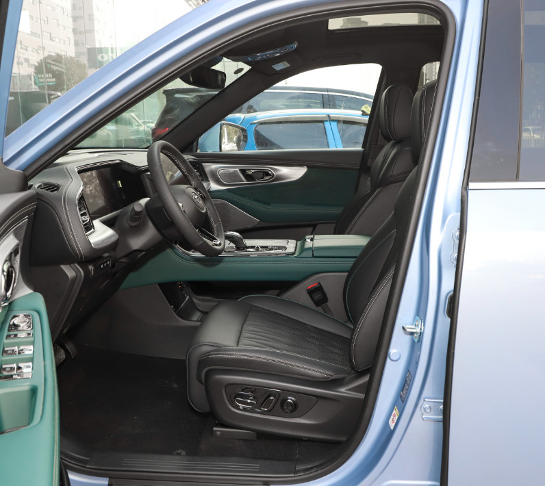 Hybrid Trumpchi GS8 2022 Dual Engine 2.0TM Four-wheel Drive 7 Seats SUV