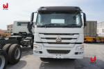 HOWO 40t Heavy Duty Tractor Truck 12.00R20 Semi Trailer Truck
