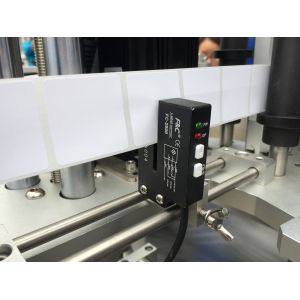 Buy cheap Automatic Vertical Plastic Glass Bottle Labeling Machine For Beverage from wholesalers