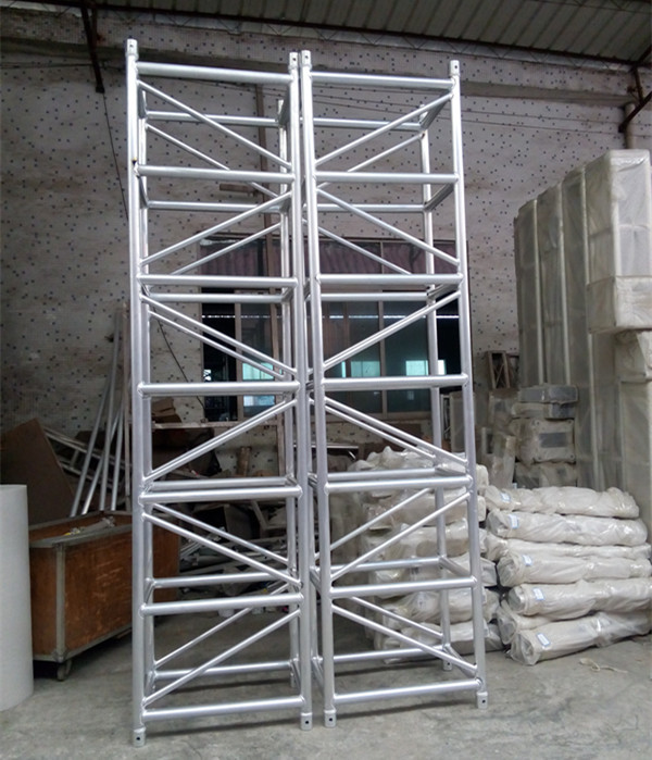 520*760mm Aluminum Stage Truss Sructure / Event Lighting Spigot Dj Truss