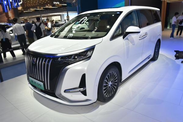 Buy cheap Tengshi 1.5T Electric 7 Seater MPV All Wheel Drive 180km/h Plug In Hybrid Cars from wholesalers