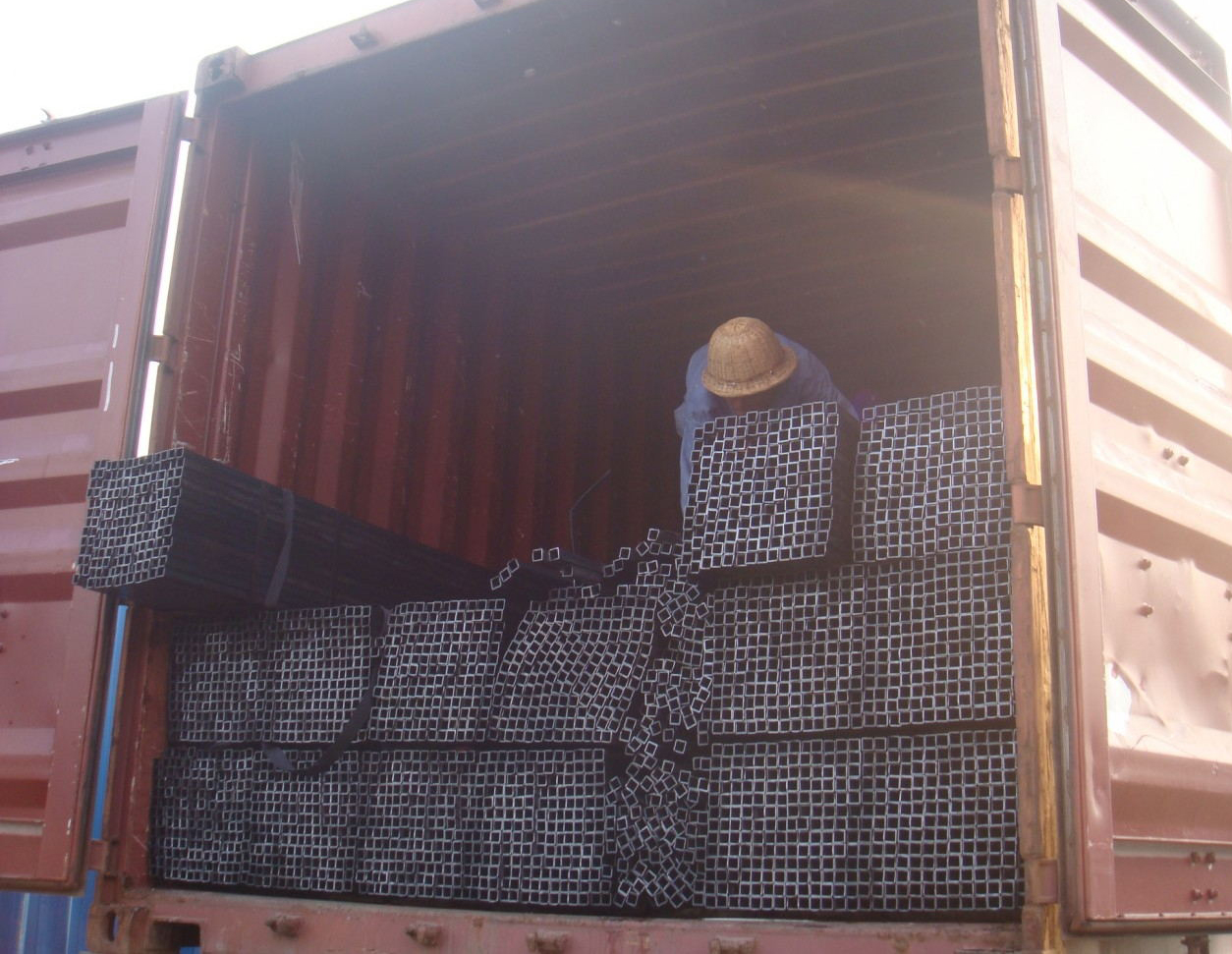 DIN 40X40 Black Rectangular Steel Tube 20mm Galvanized Square Tube