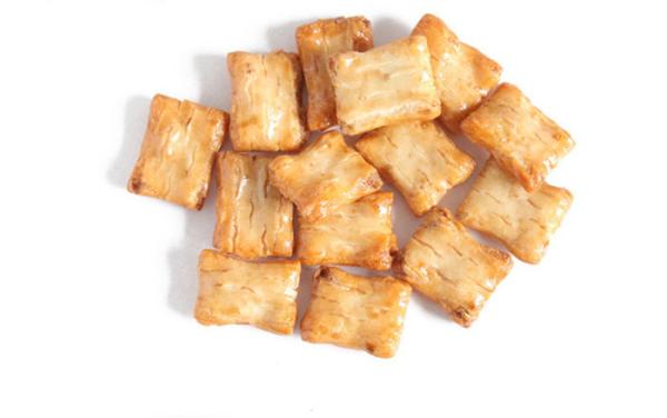 Buy cheap Low Calorie Puffing Rice Cracker Mix Health Food Snacks With Health Certificates from wholesalers