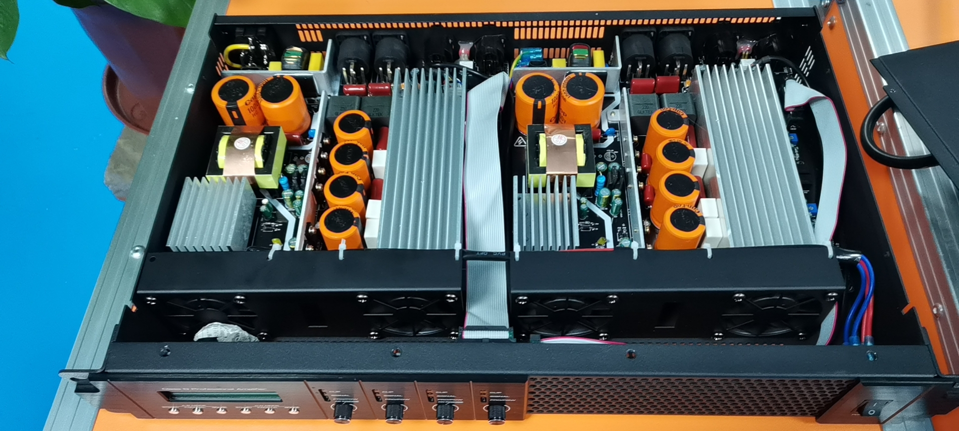 105db Stable Bar 4 Channel 44.7V Digital Power Amplifiers