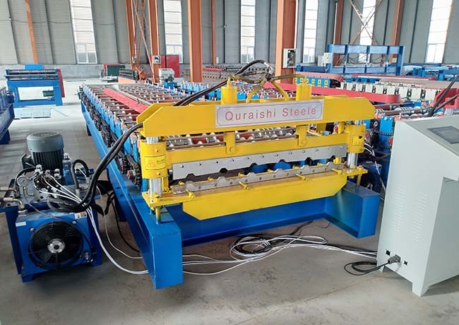 Customized Color Roofing Sheet Roll Forming Machine With 1mm Tolerance Encoder