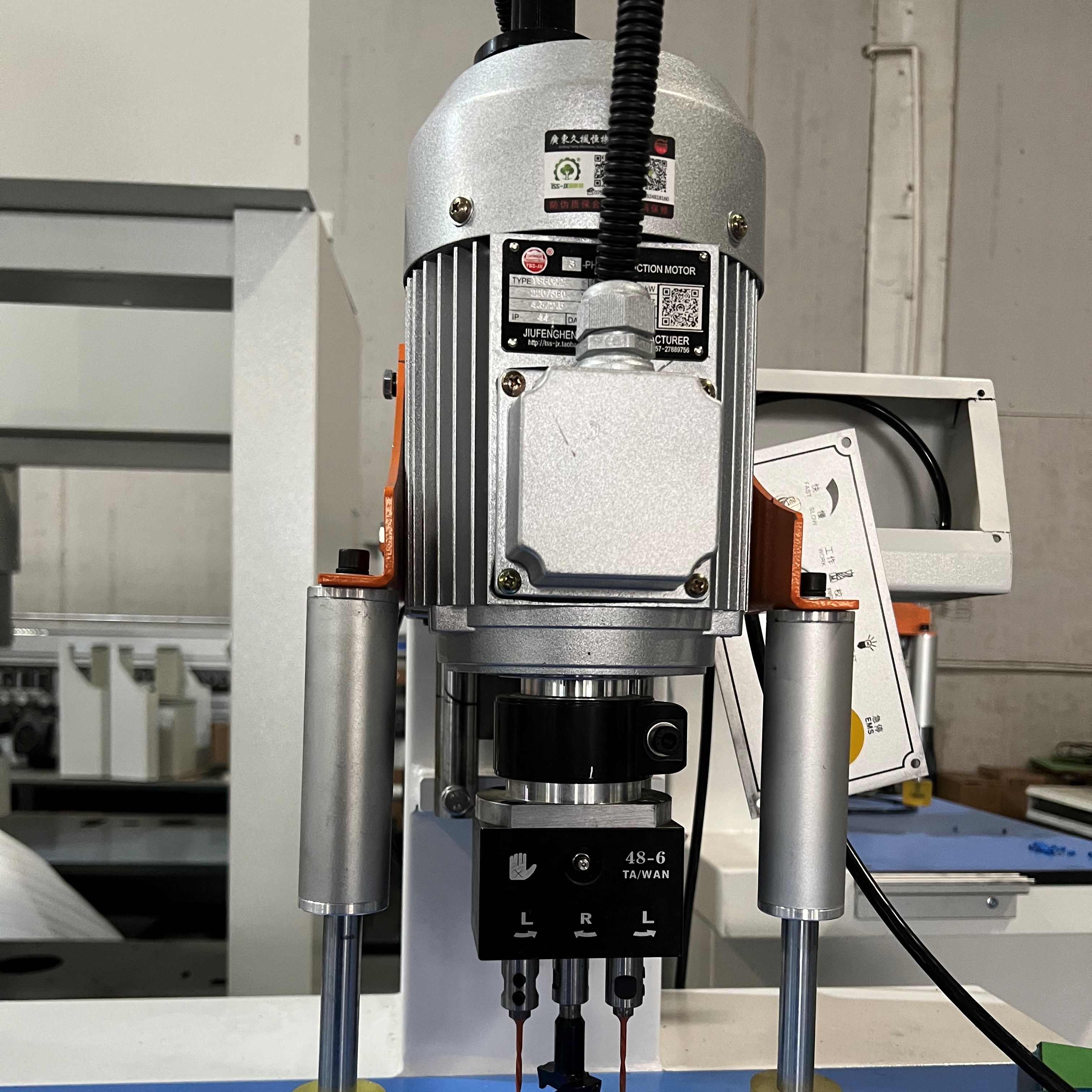 2840rpm Multi Spindle Drilling Machine Cabinet Hinge Boring Machine For Wood Work