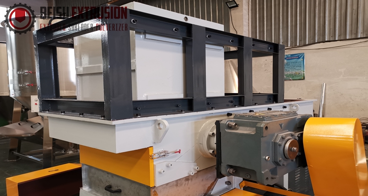 BEISU Factory BS-800 Single shaft shredder grinding machine with Fan blower