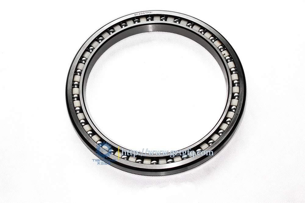200x250x24mm Angular Contact Ball Bearing SF4007 SF4007VPX1 Excavator Walk Bearing