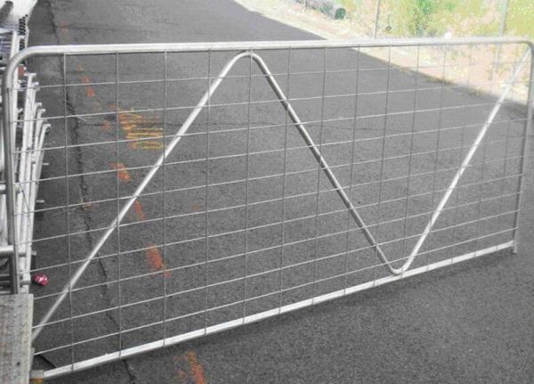 Buy cheap Heavy Duty Gate N Stay 14' (4200mm) 2.3mm wall thick - Meshcattle gates Farm Field Brisbane from wholesalers