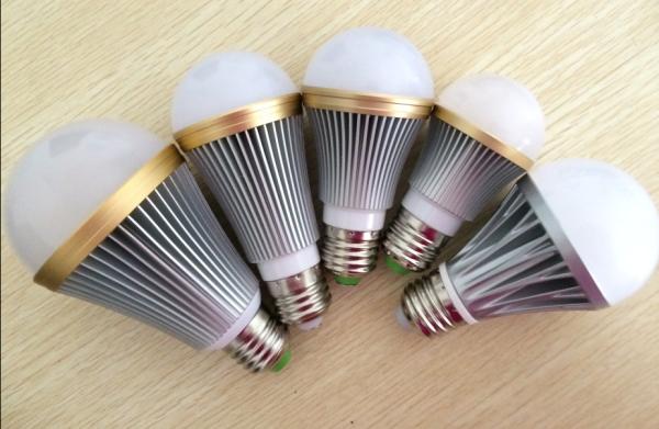 Buy cheap E27/E26 different designs avaliable epistar SMD 5730 led bulbs home lighting from wholesalers