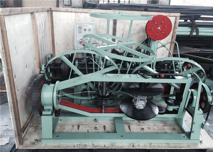 Positve / Negative Barbed Wire Mesh Making Machine , Fencing Wire Making Machine