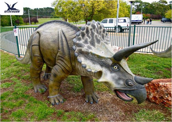 Buy cheap 50/60 Hertz Life Size Animal Dinosaur Lawn Decorations , Dinosaur Garden Sculpture from wholesalers
