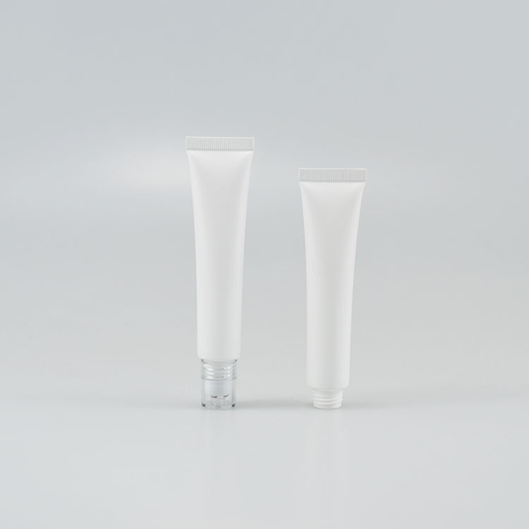 Plastic PP Soft Tube Packaging with 15g Capacity PE Collar and Massage Applicator
