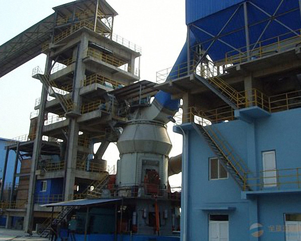 Stable Running Vertical Cement Mill Compact Layout Low Dust Pollution