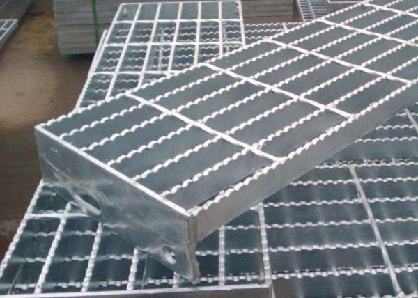 Buy cheap Safety Mild Steel Stair Treads Grating / Non Slip Steel Stair Treads from wholesalers