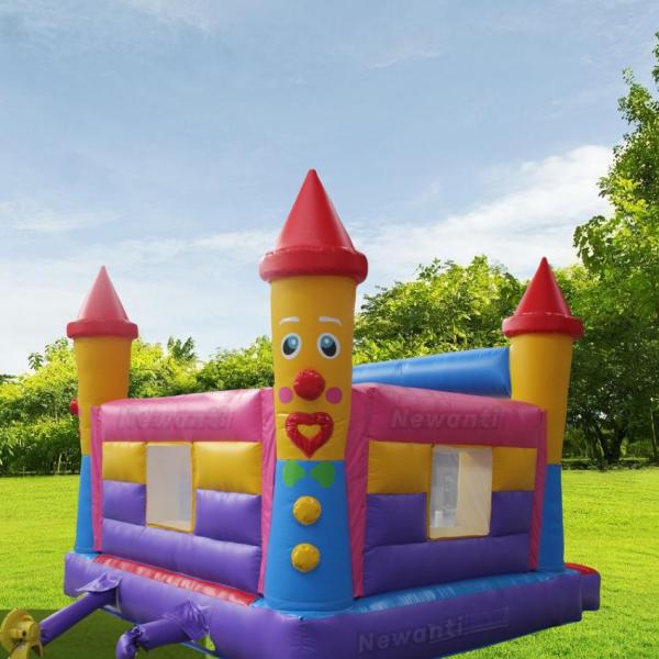 Gender-Neutral Inflatable Castle Frozen Water Slide Bounce House for Inflatable Jumpers