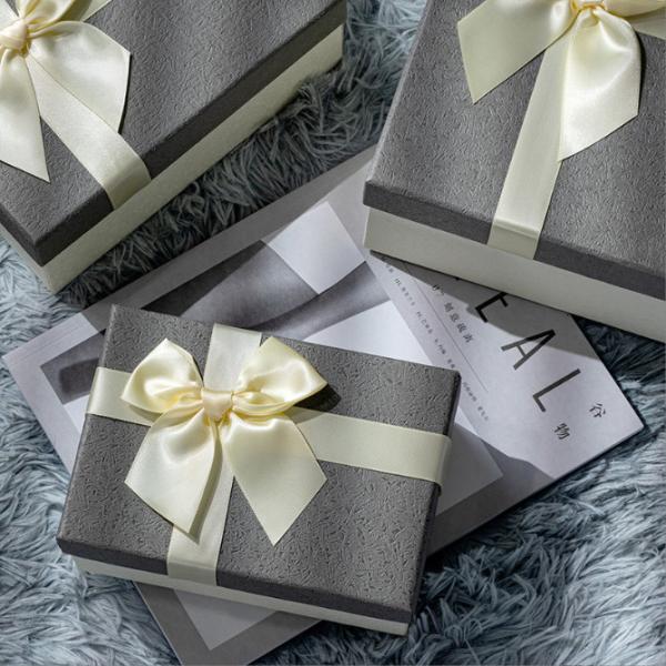 High End Gift Box Packaging Customizable Size For Valentine's Day Mother's Day Black White Bow Decoration Gift Box