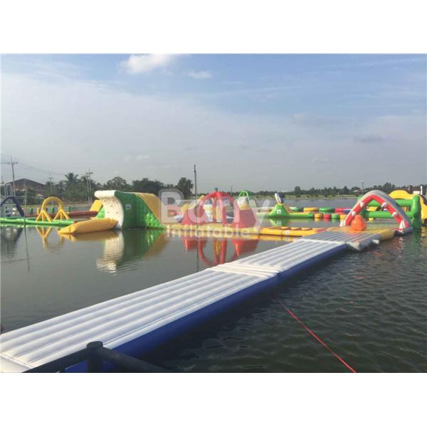 Quality Seels Theme Inflatable Floating Water Park Durable Inflatable Amusement Park for sale