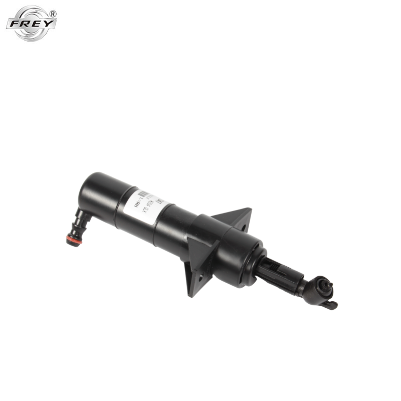 Auto Parts Left Headlight Washer Nozzle OEM 2048601347 For Mercedes Benz X204