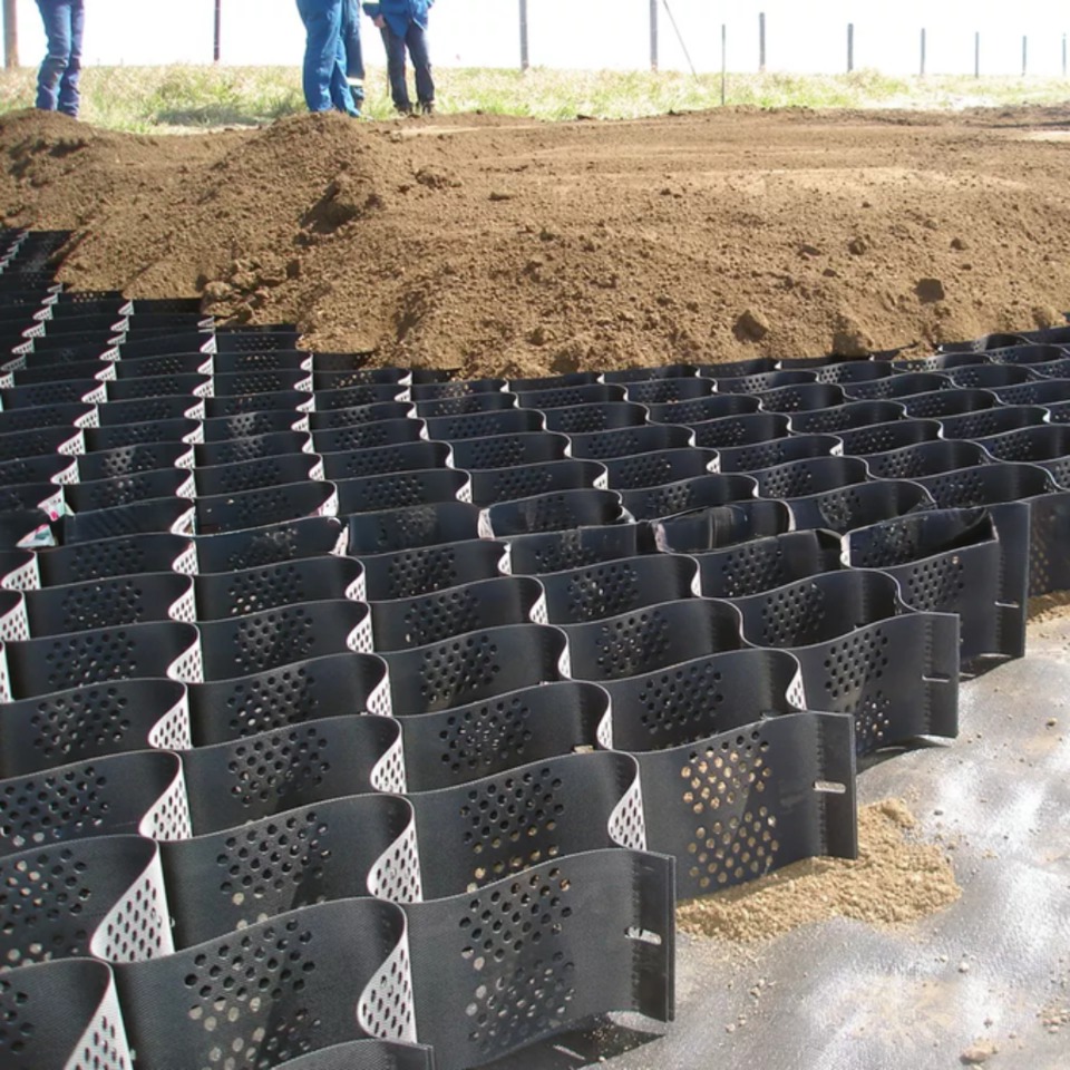 Smooth HDPE Geocell for Durable Retaining Wall on Highway and Railway Construction