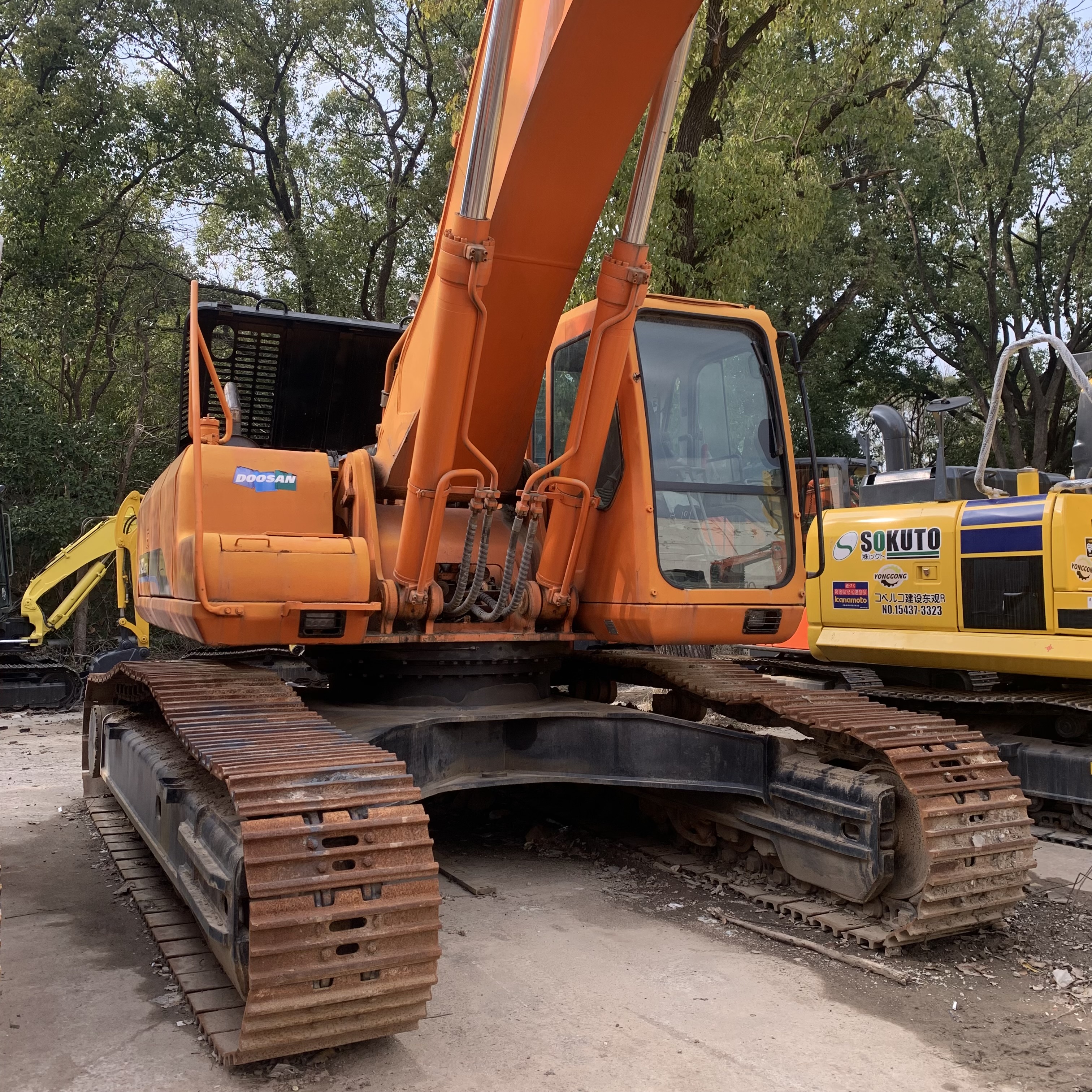 Used Doosan Excavator DH420LC-7 with Low Working Hours and Good Color