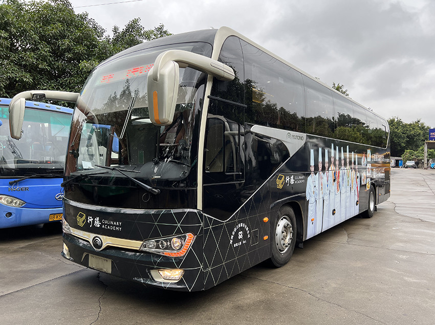 Manual Used Diesel Buses , Yutong 50 Seater Bus Second Hand ISO Certified
