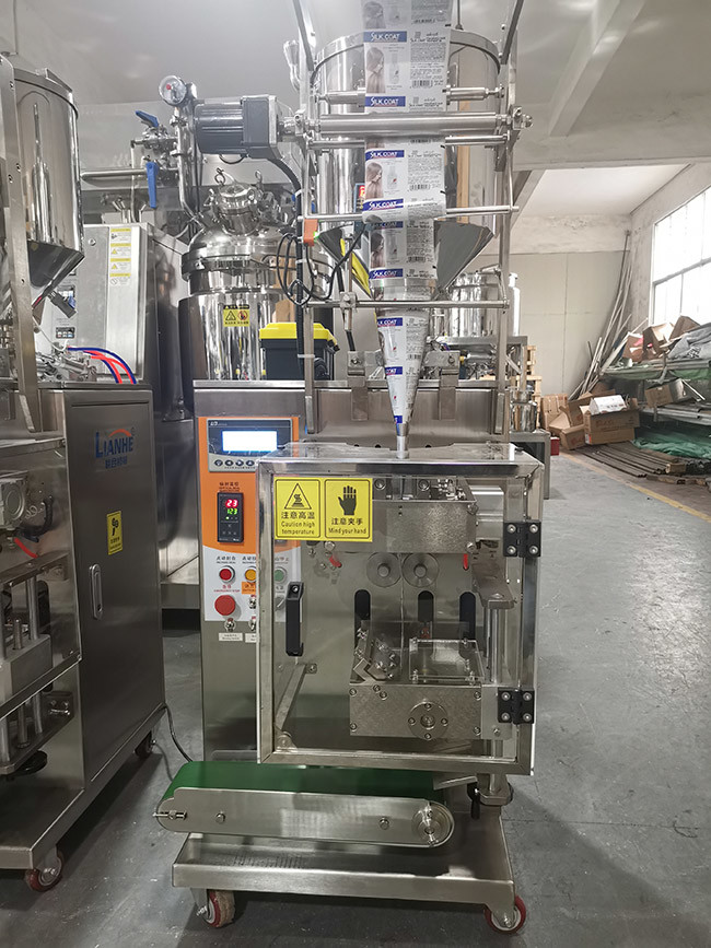 220V/110V 3.5KW Sachet Filling Machine Electric For Cream Packaging