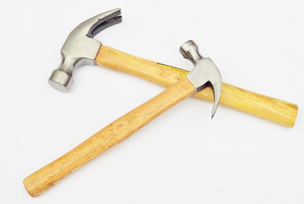 Buy cheap Forged Steel Carpenter Hand Tools 16OZ American Type Polishing Surface Wooden Handle Claw Hammer Nail Hammer from wholesalers