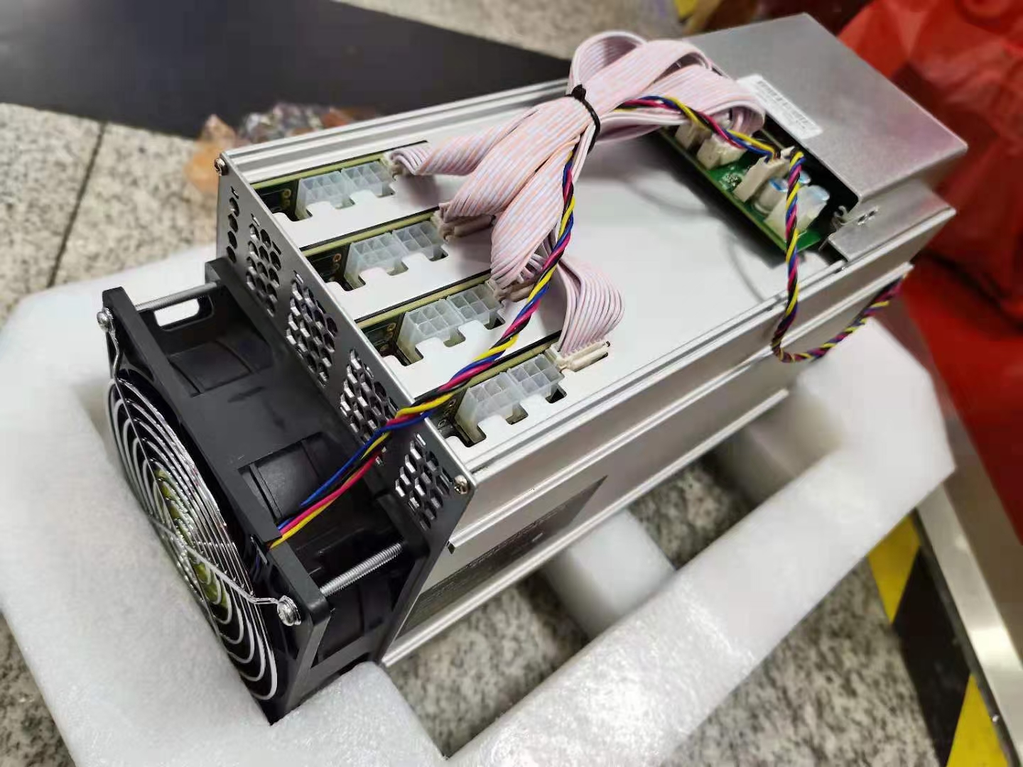 LTC Bitmain Antminer L3++ 580MH/S 942W Second Hand Asic Mining Machine