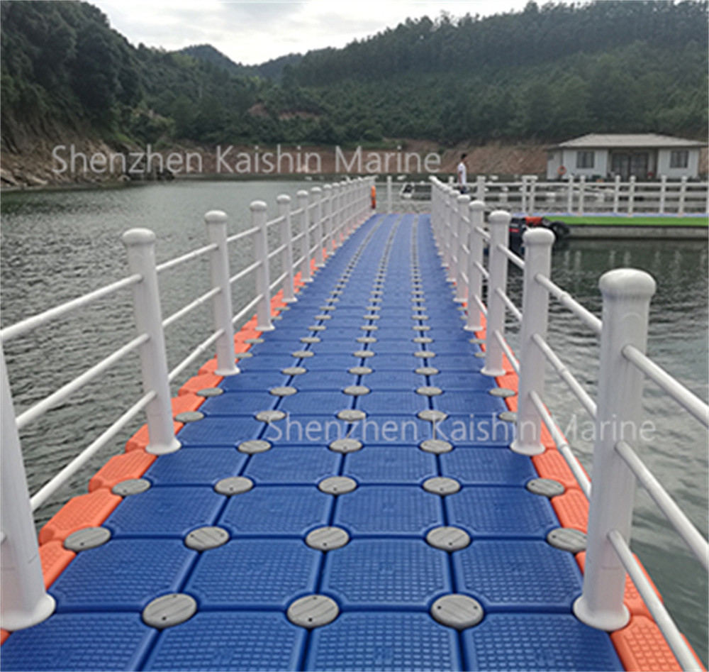 500x500x400mm Plastic Pontoon Modular Floating Dock Cubes For Jet Ski