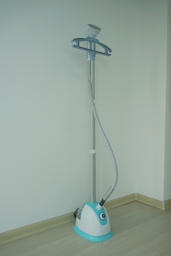 Easy To Restore Upright Fabric Steamer , Upgraded Vertical Garment Steamer