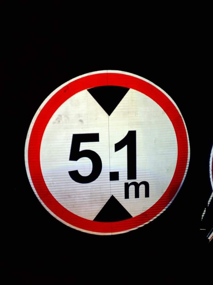 Customized Printing Roadway Safety Signs Essential for Traffic Construction Markings