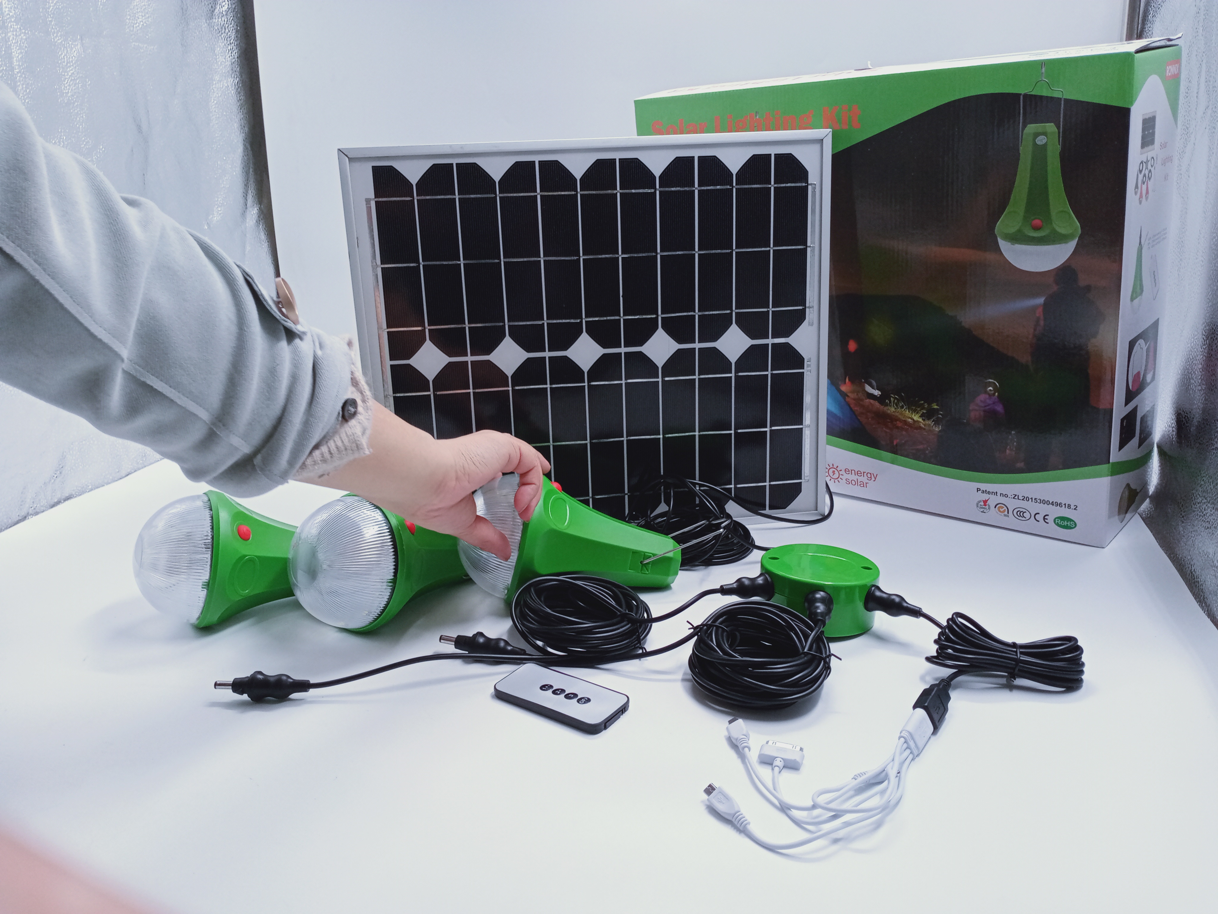 Power Source Plastic Solar Light Kits 3500K 3pcs*3W For Bright Illumination