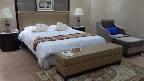 Buy cheap Shangri - La Hotel Style Bedroom Furniture / Contemporary Hotel Furniture from wholesalers