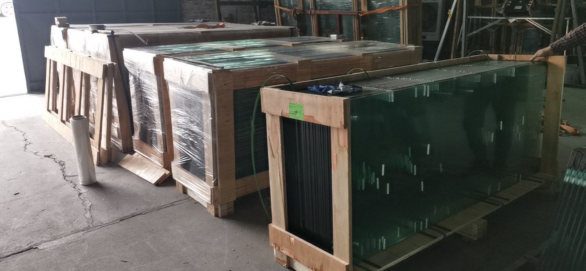 Fingerprintless Frost Toughened Shower Tempered Glass 8mm 10mm 12mm Thkness