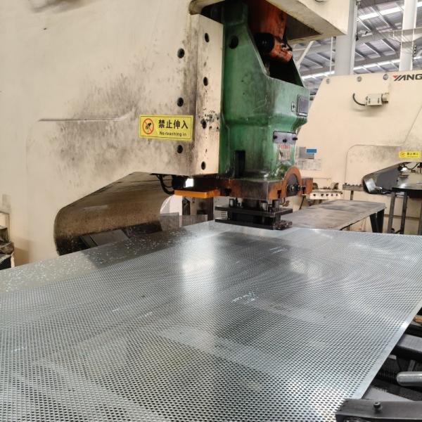 Buy cheap Hexagonal Hole Filtration Perforated Metal Plate 30%-70% Open Area For Industrial Filtration from wholesalers