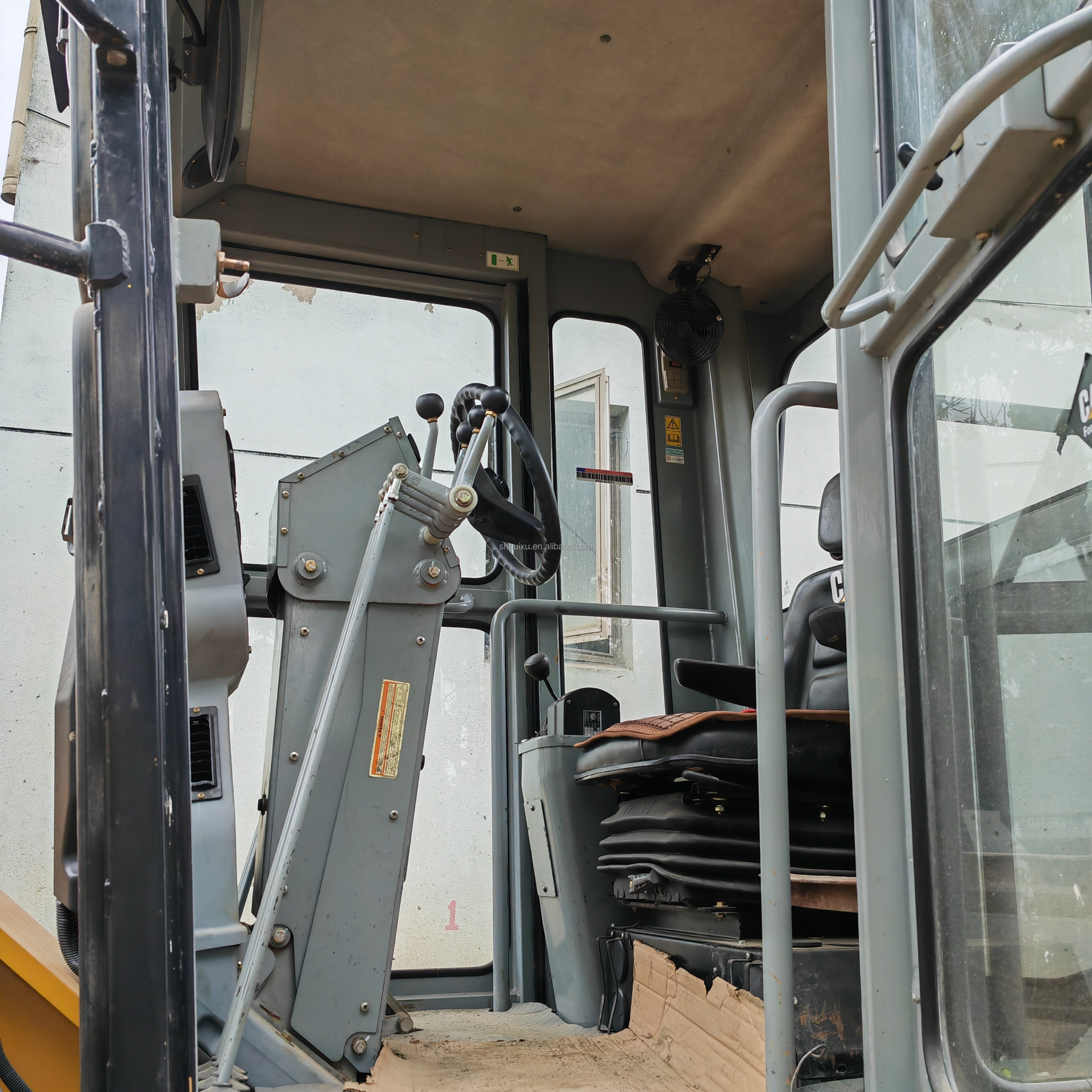 Used excavator land leveller Caterpillar CAT140K roader machine secondhand japan tractor engine in good condition