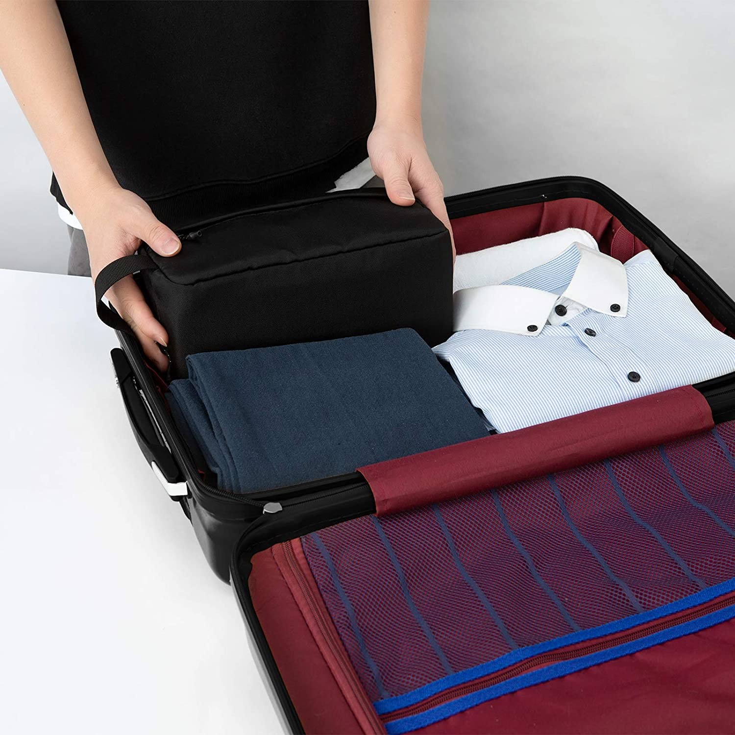 Waterproof and Shock-proof Hanging Toiletry Bag for Men Water Resistant Shaving Bag for Travel