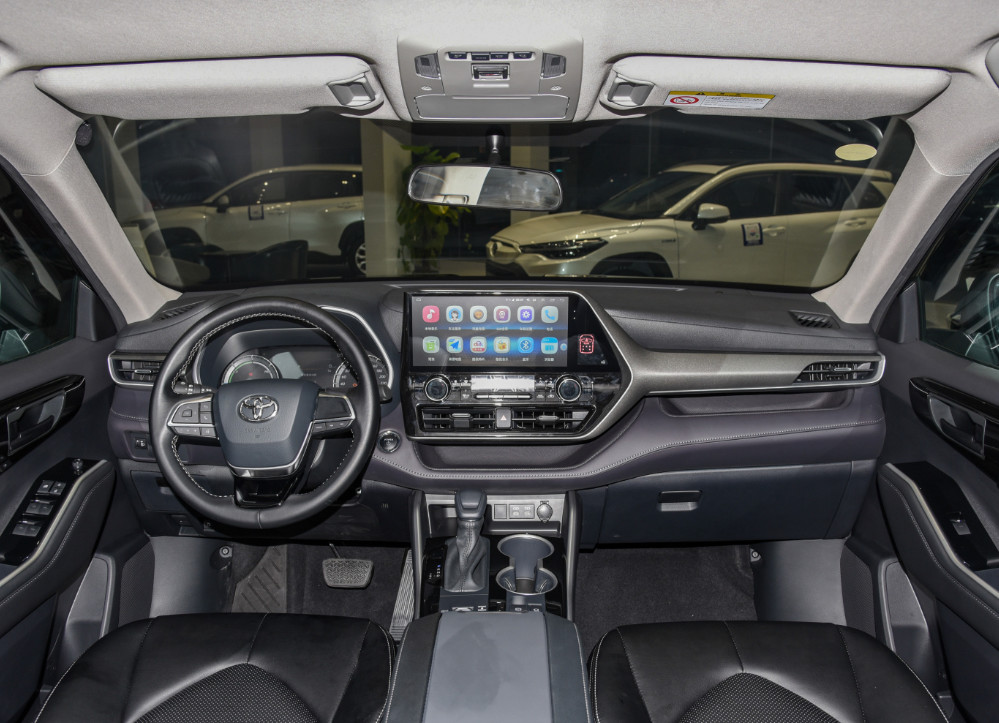 Toyota Highlander SUV Gasoline Powered Cars 7 Seaters Highlander Suv