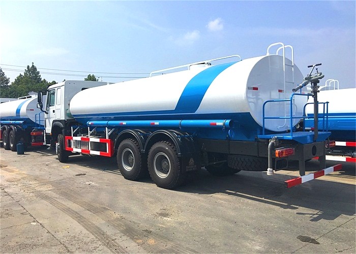 Sinotruk Howo 6X4 20 Tons 20000L Sprinkling Water Tank Truck