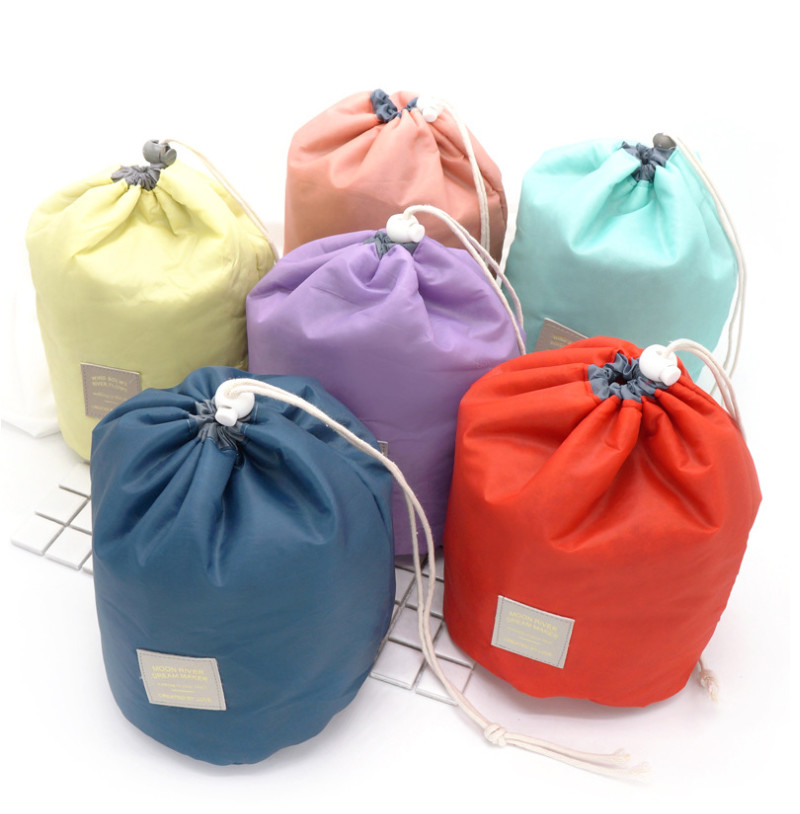 Round Drawstring Polyester Cosmetic Bag For Travel