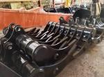 Our heavy-duty excavator brush rakes remove brush and debris with ease and they